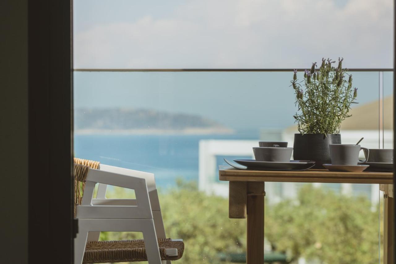 Essentia Vita Comfy Suites Limenas  Exterior photo
