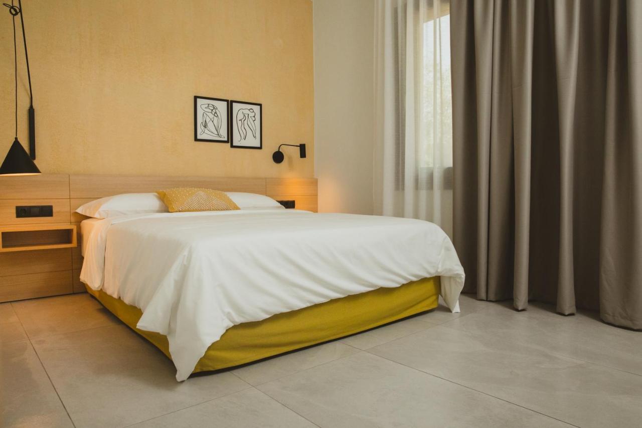 Essentia Vita Comfy Suites Limenas  Exterior photo